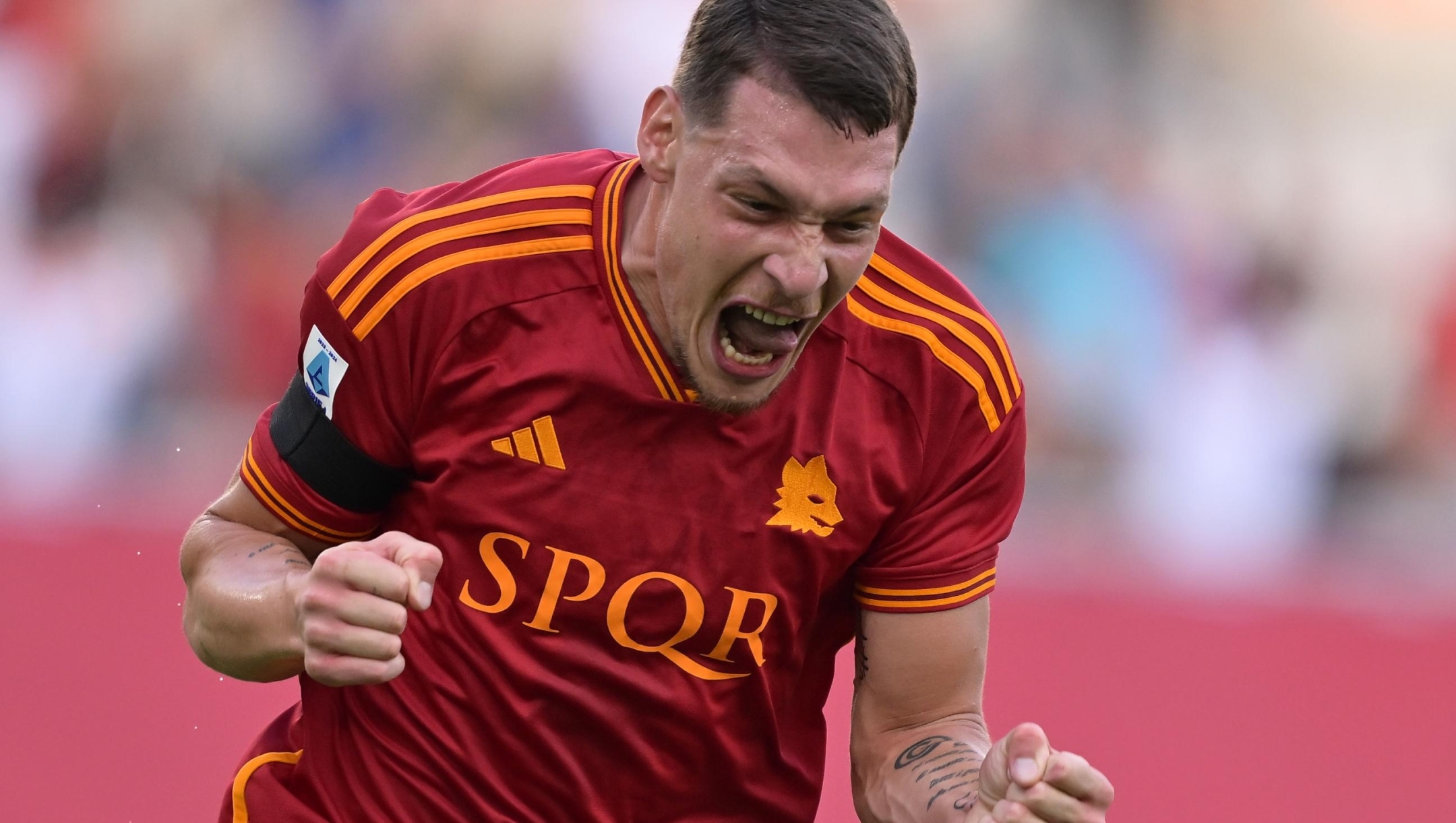 Foto Alfredo Falcone/LaPresse 20 Agosto 2023 - Roma, Italia - sport, calcio - Roma vs Salernitana - Campionato italiano di calcio Serie A TIM 2023/2024 - Stadio Olimpico. Nella foto: esultanza Andrea Belotti (AS Roma);  Foto Alfredo Falcone/LaPresse August 20, 2023 Rome, Italy - sport, soccer - Roma vs Salernitana - Italian Serie A Football Championship 2023/2024 - Olimpic Stadium. In the pic: Andrea Belotti (AS Roma); celebrates