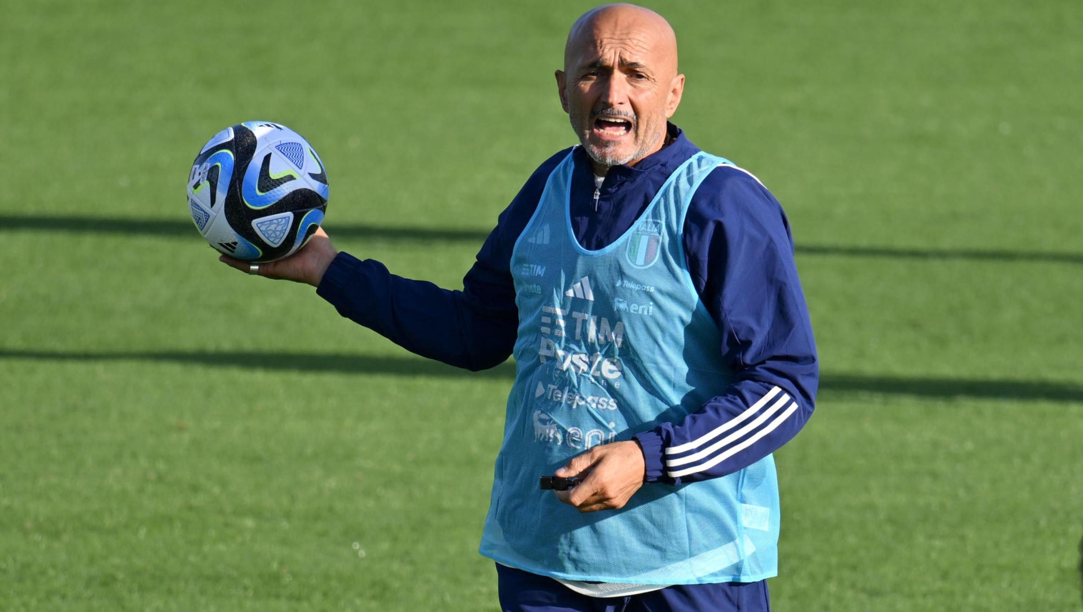 Head coach of Italy Luciano Spalletti during a training session of the Italian national soccer team at the Coverciano traning centre near Florence, Italy, 12 October 2023 ANSA/CLAUDIO GIOVANNINI