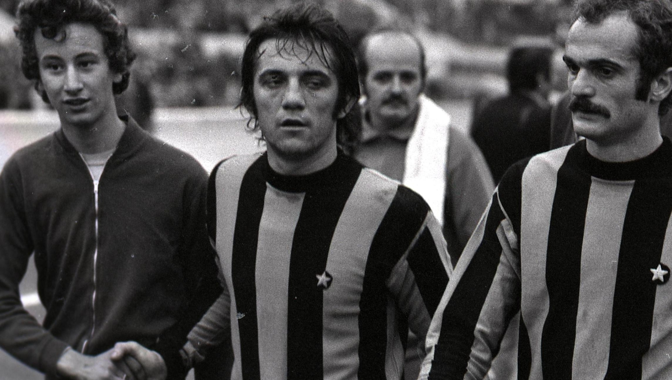 Roberto Boninsegna e Sandro Mazzola (D) in occasione della partita Lazio-Inter, Roma, 25 novembre 1973. ANSA