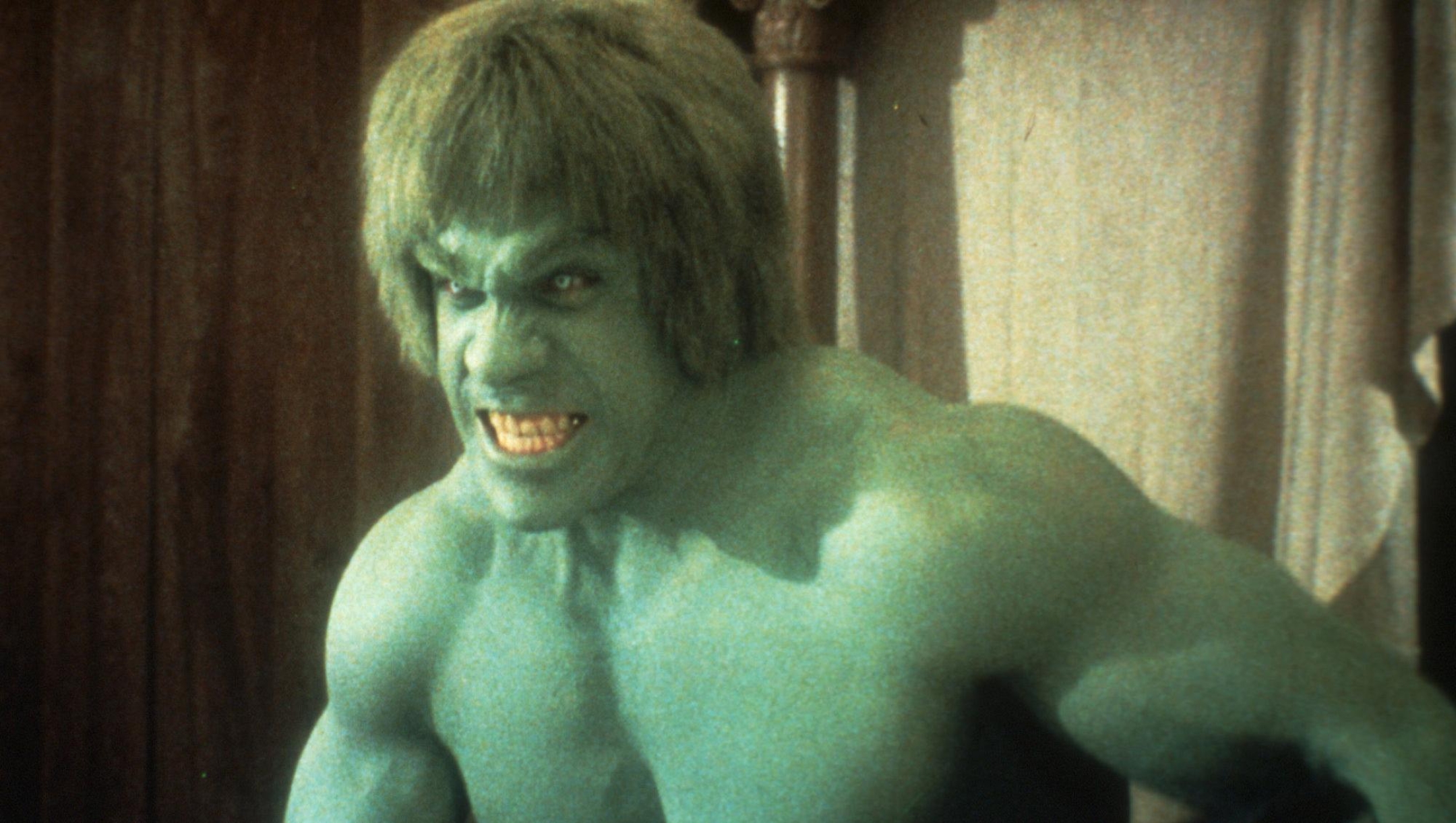 **TO GO WITH STORY TITLED THOSE 70S SHOWS ** FILE**Lou Ferrigno, who played the Hulk in the 1970's television show "The Incredible Hulk," appears in costume in this 1987 file photo. That '70s decade just won't stay buried. Hollywood sees dollars in reviving kitschy television of the 1970s, like this weekend's "Charlie's Angels: Full Throttle" and the upcoming "S.W.A.T." and "Starsky and Hutch."  (AP Photo/File)