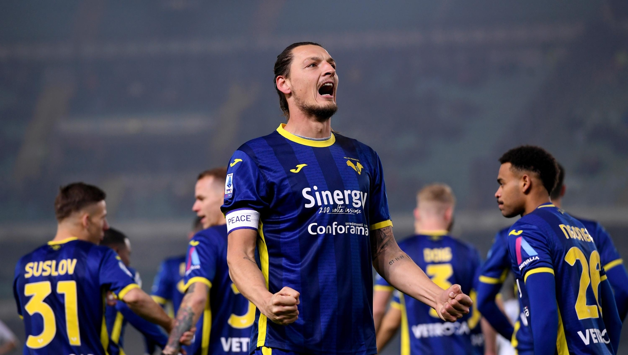 VERONA, ITALY - JANUARY 13: Milan Djuric of Hellas Verona FC celebrates scoring his team's first goal during the Serie A TIM match between Hellas Verona FC and Empoli FC - Serie A TIM  at Stadio Marcantonio Bentegodi on January 13, 2024 in Verona, Italy. (Photo by Alessandro Sabattini/Getty Images)