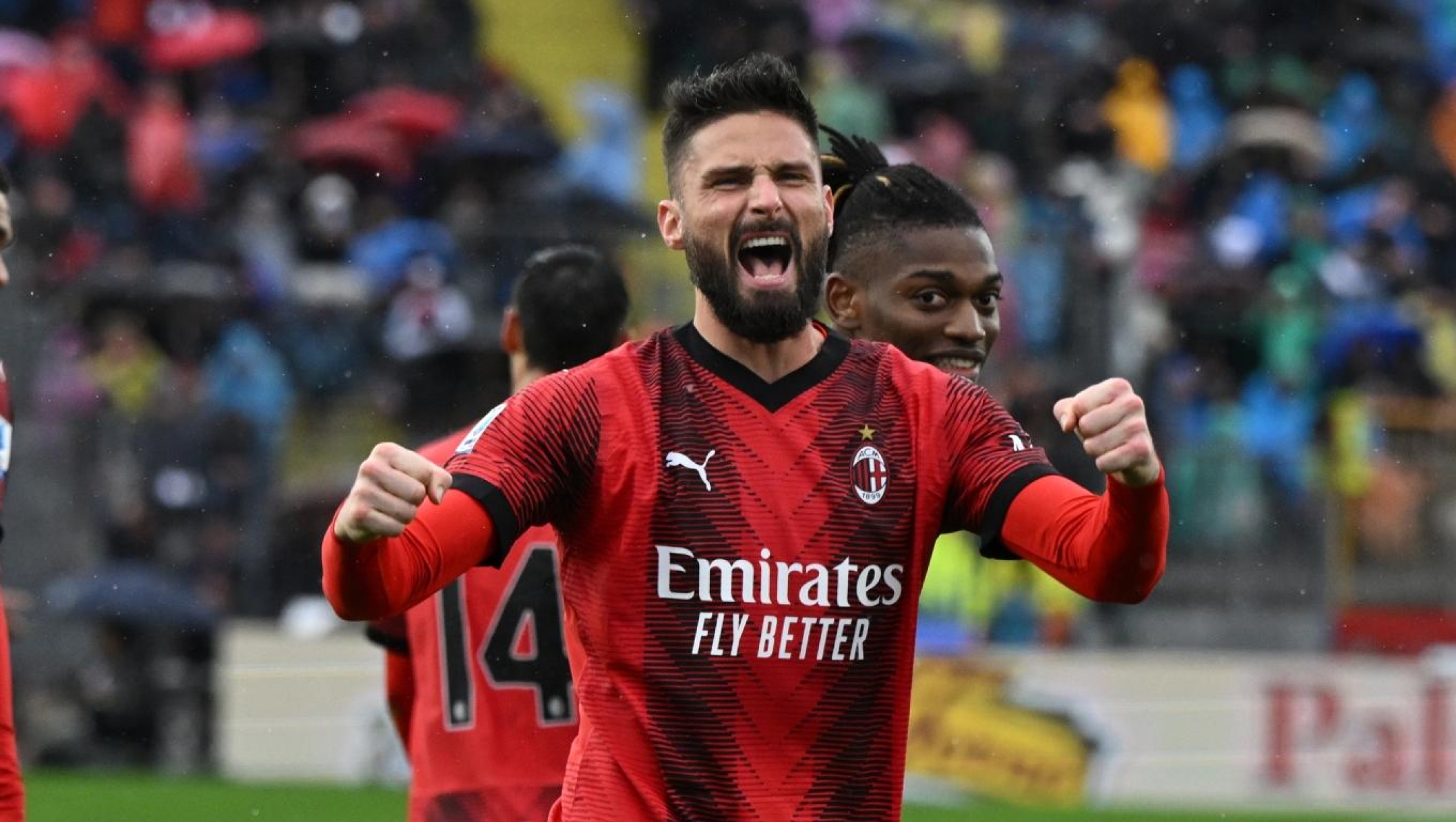 EMPOLI, ITALY - JANUARY 07: Olivier Giroud of AC Milan celebrates after scoring the second goal during the Serie A TIM match between Empoli FC and AC Milan at Stadio Carlo Castellani on January 07, 2024 in Empoli, Italy. (Photo by Claudio Villa/AC Milan via Getty Images)
