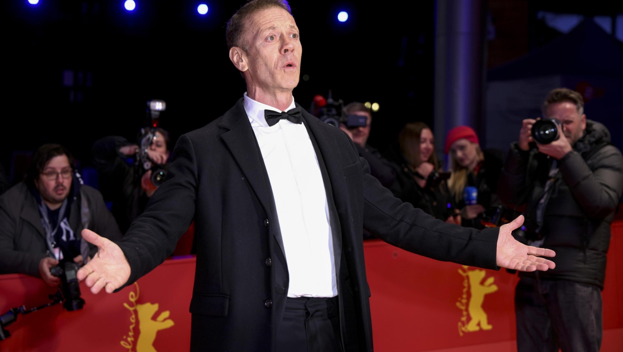 epa11172832 Rocco Siffredi arrives at the red carpet for the movie 'Supersex' during the 74th Berlin International Film Festival 'Berlinale' in Berlin, Germany, 22 February 2024.  EPA/CLEMENS BILAN