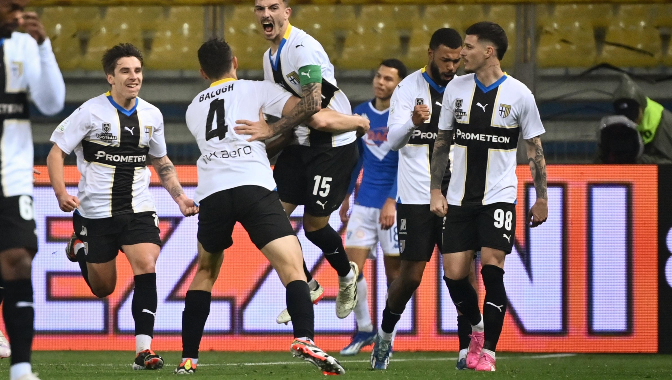 Enrico Del Prato (Parma Calcio) celebrates after scoring goal 2-1 during the Serie B soccer match between Parma and Brescia at the Ennio Tardini Stadium in Parma, north Italy - Friday, March 8, 2024. Sport - Soccer . (Photo by Massimo Paolone/Lapresse)