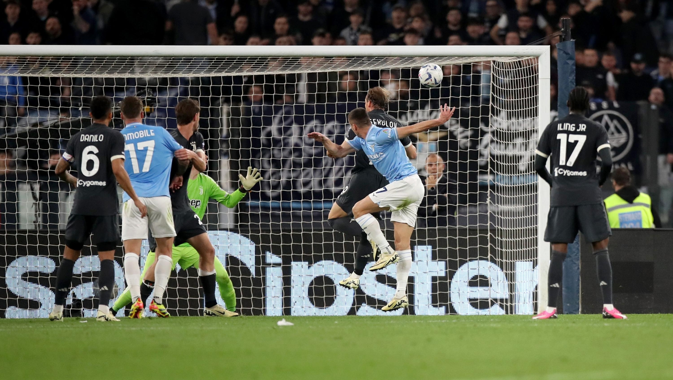 ROME, ITALY - MARCH 30: Adam Marusic of SS Lazio scores his team's first goal during the Serie A TIM match between SS Lazio and Juventus at Stadio Olimpico on March 30, 2024 in Rome, Italy. (Photo by Paolo Bruno/Getty Images)
