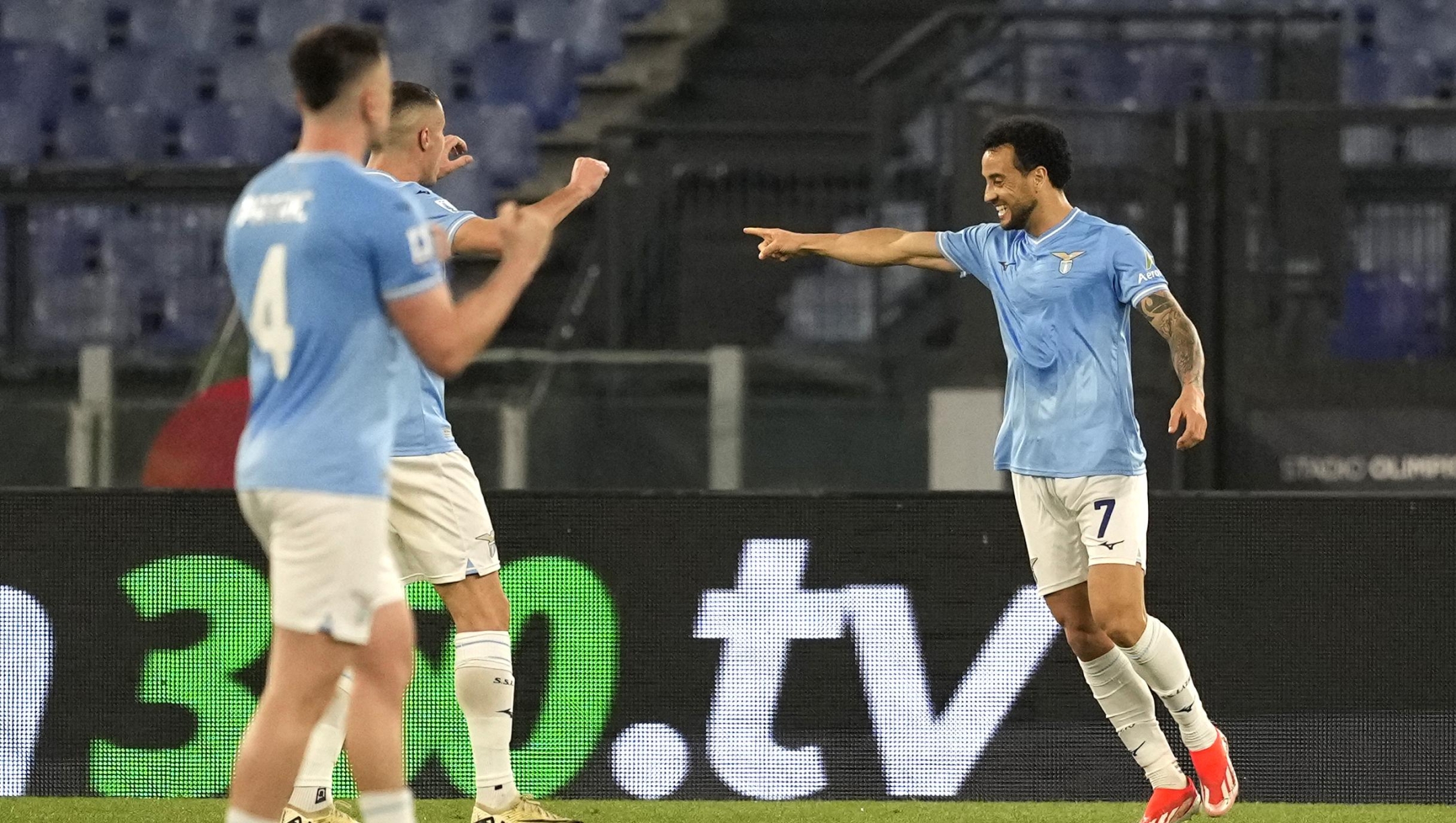 Lazio's Felipe Anderson, right, celebrates after scoring his side's third goal during the Serie A soccer match between Lazio and Salernitana at Rome's Olympic Stadium, Rome, Italy, Friday, April 12, 2024. (AP Photo/Andrew Medichini)