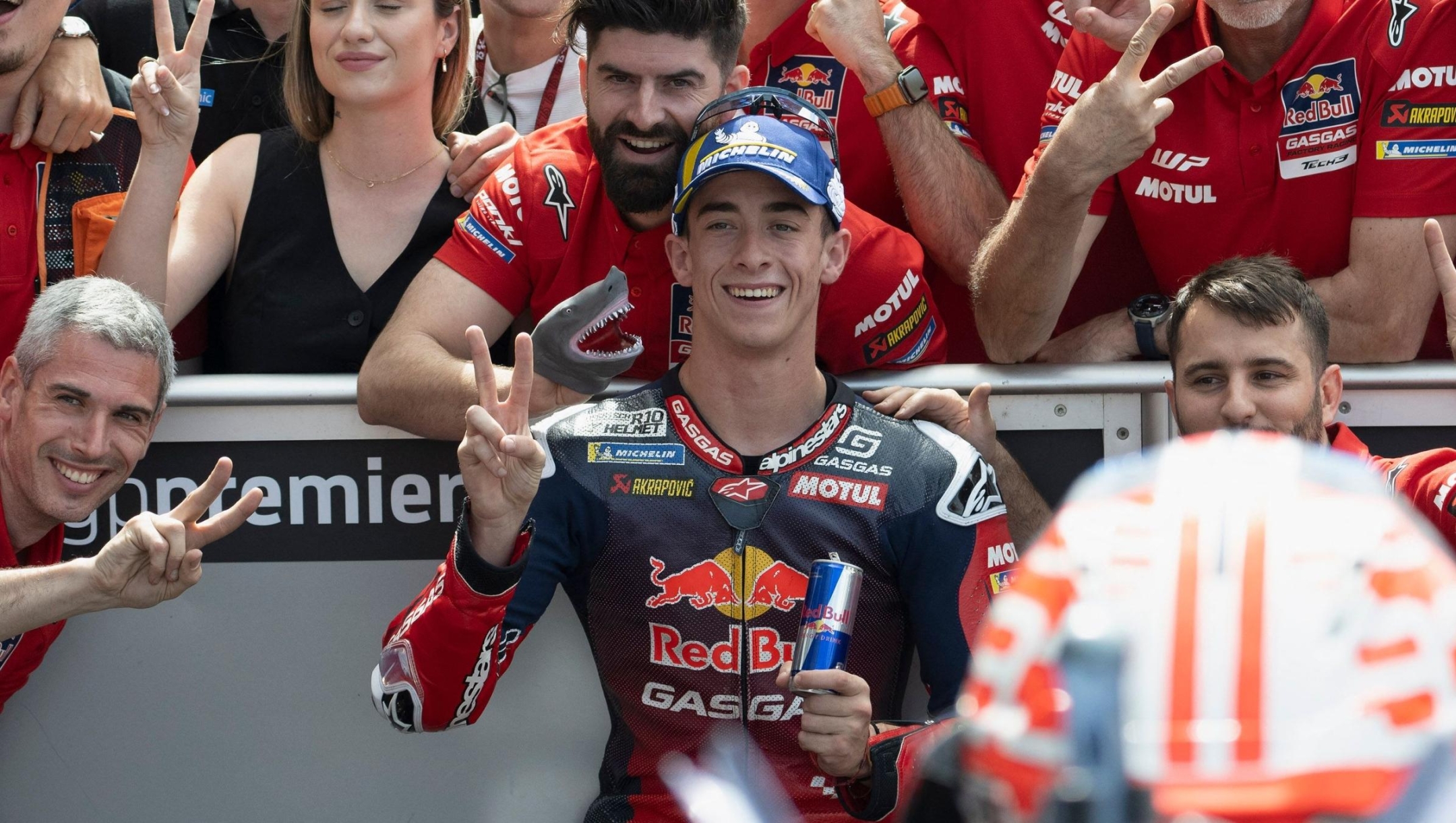 AUSTIN, TEXAS - APRIL 13: Pedro Acosta of Spain and Red Bull GasGas Tech3 celebrates second place with the team at the end of the MotoGP qualifying practice during the MotoGP Of The Americas - Qualifying on April 13, 2024 at Circuit of the Americas in Austin, Texas.   Mirco Lazzari gp/Getty Images/AFP (Photo by Mirco Lazzari gp / GETTY IMAGES NORTH AMERICA / Getty Images via AFP)