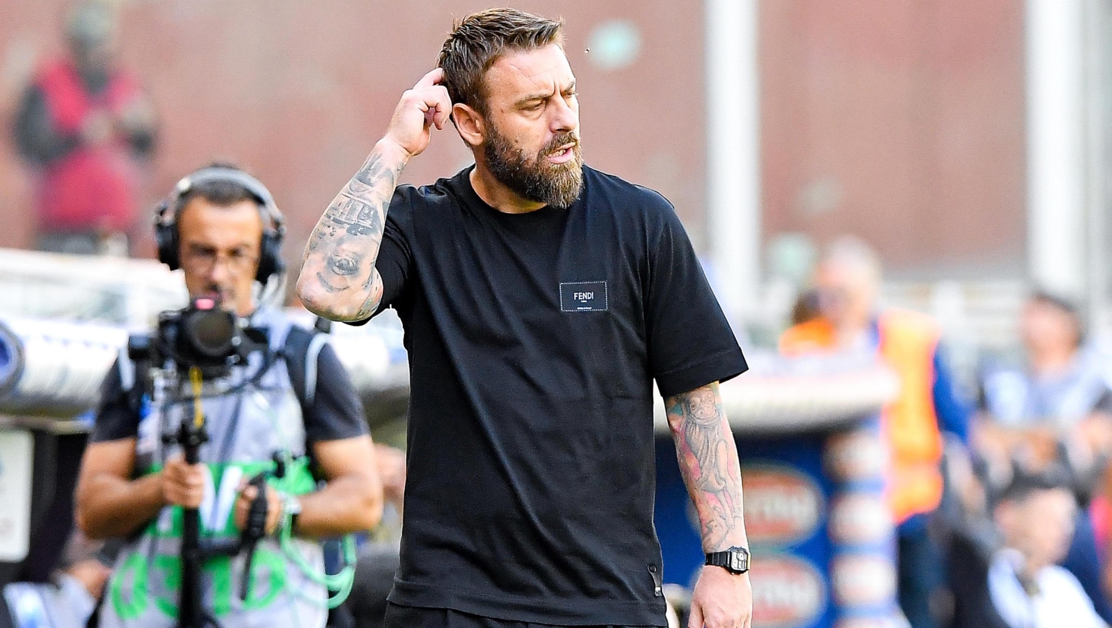 Roma's Italian head coach Daniele De Rossi during the Italian Serie A soccer match Genoa Cfc vs AS Roma at Luigi Ferraris stadium in Genoa, Italy, 15 September 2024. ANSA/STRINGER