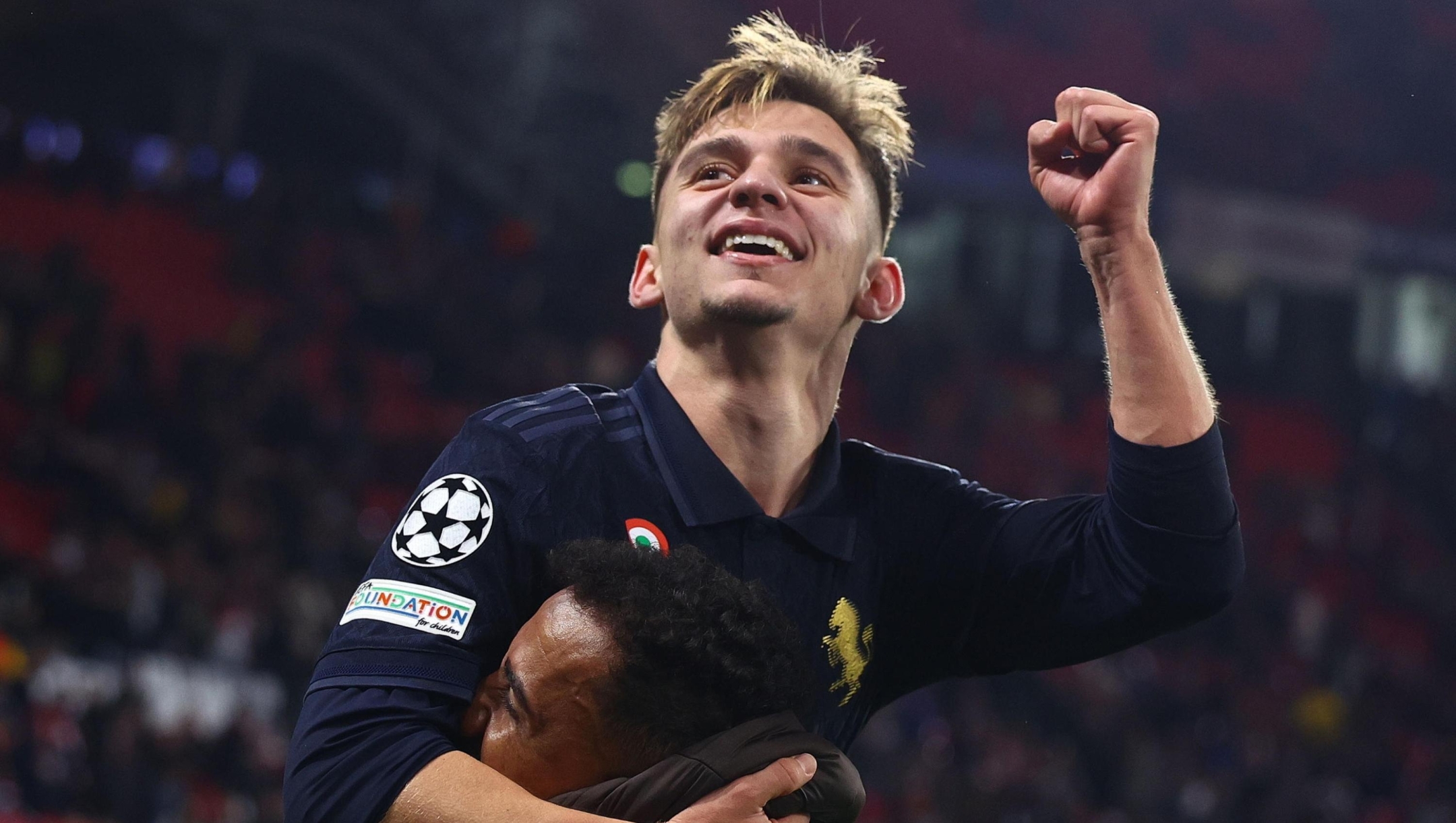 epaselect epa11638879 Francisco Conceicao of Juventus celebrates after winning the UEFA Champions League match between RB Leipzig and Juventus in Leipzig, Germany, 02 October 2024.  EPA/FILIP SINGER