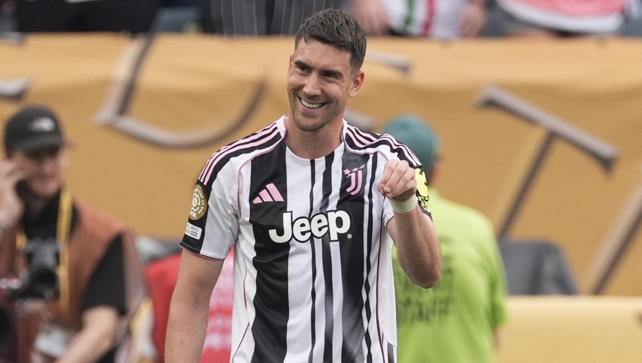 Juventus' Dusan Vlahovic reacts after scoring from a penalty kick during the Club World Cup Group G soccer match between Juventus and Wydad AC in Philadelphia, Sunday, June 22, 2025. (AP Photo/Chris Szagola)