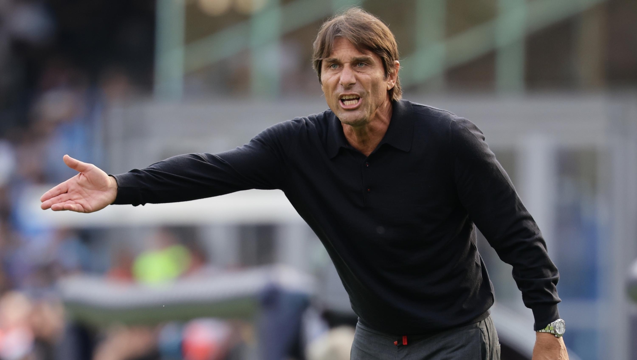Napoli’s head coach Antonio Conte  during the Serie A soccer match between Napoli and Lecce at the Diego Armando Maradona Stadium in Naples, southern italy - Saturday, October 26, 2024. Sport - Soccer . 
(Photo by Alessandro Garofalo/LaPresse)