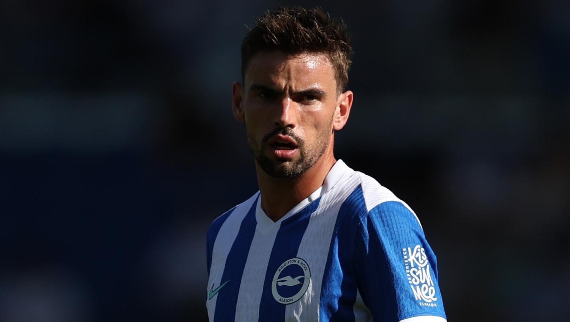  Matt O'Riley of Brighton & Hove Albion during the pre-season friendly match between Brighton & Hove Albion and VfL Wolfsburg at Amex Stadium on August 09, 2025 in Brighton, England. (Photo by Steve Bardens/Getty Images)
