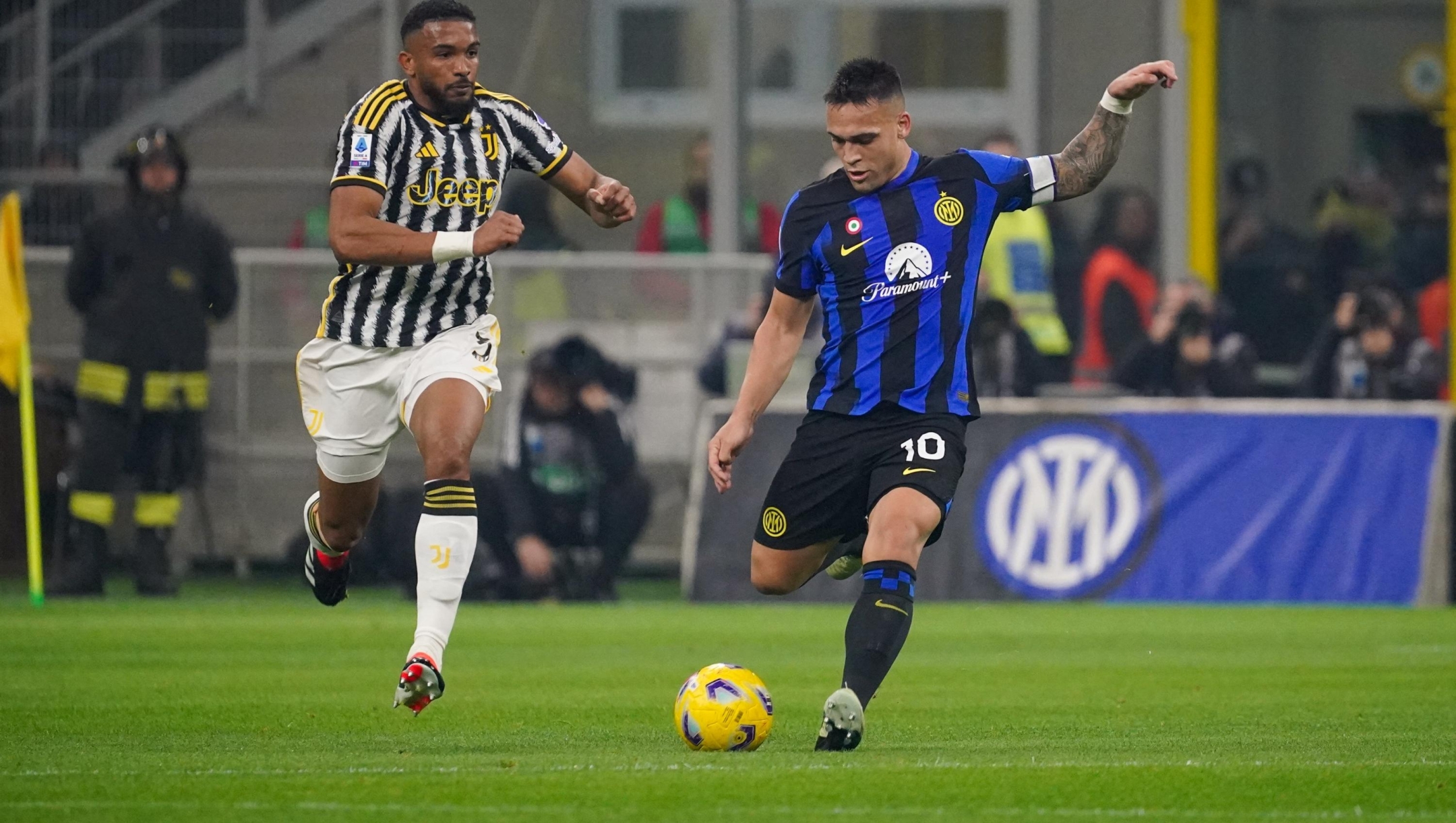 Lautaro Martinez is playing for FC Internazionale against Juventus FC in a Serie A match at Giuseppe Meazza Stadium on February 4, 2024. (Photo by Alessio Morgese/NurPhoto) (Photo by Alessio Morgese / NurPhoto via AFP)
