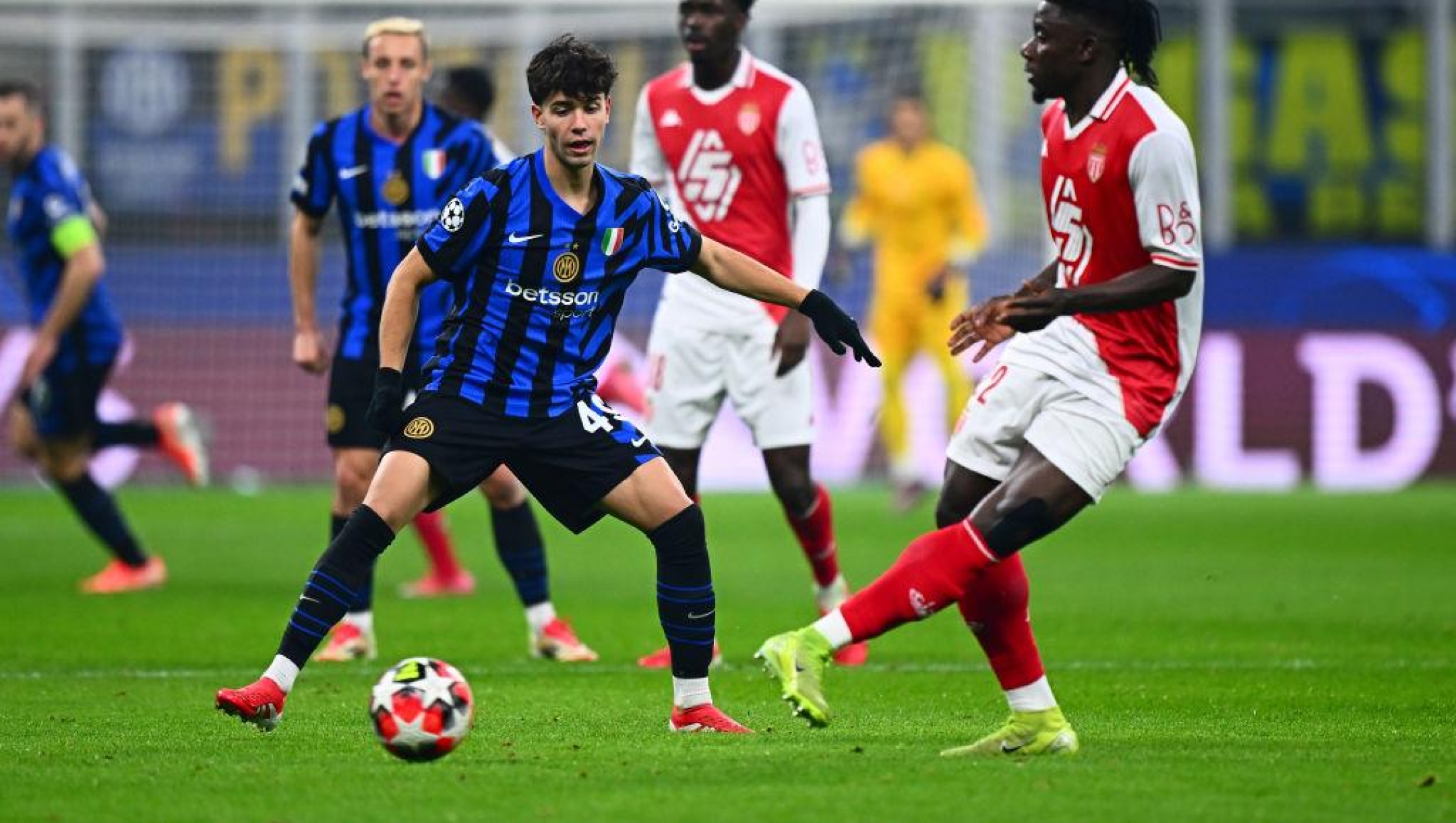 Giacomo De Pieri of FC Internazionale Milano competes for the ball with Mohammed Salisu of AS Monaco during the UEFA Champions League 2024/25 League Phase MD8 match between FC Internazionale Milano and AS Monaco at Stadio San Siro on January 29, 2025 in Milan, Italy. (Photo by Mattia Pistoia - Inter/Inter via Getty Images)