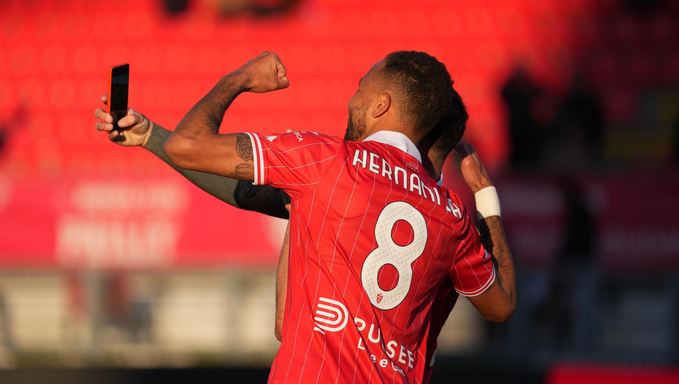 Azevedo Hernani dell'AC Monza festeggia la vittoria durante la partita tra AC Monza e SS Juve Stabia del Campionato italiano di calcio Serie BKT 2025/2026 , Domenica 15 Febbraio 2026,  Sport - calcio ( Photo by Alessio Morgese / LaPresse)