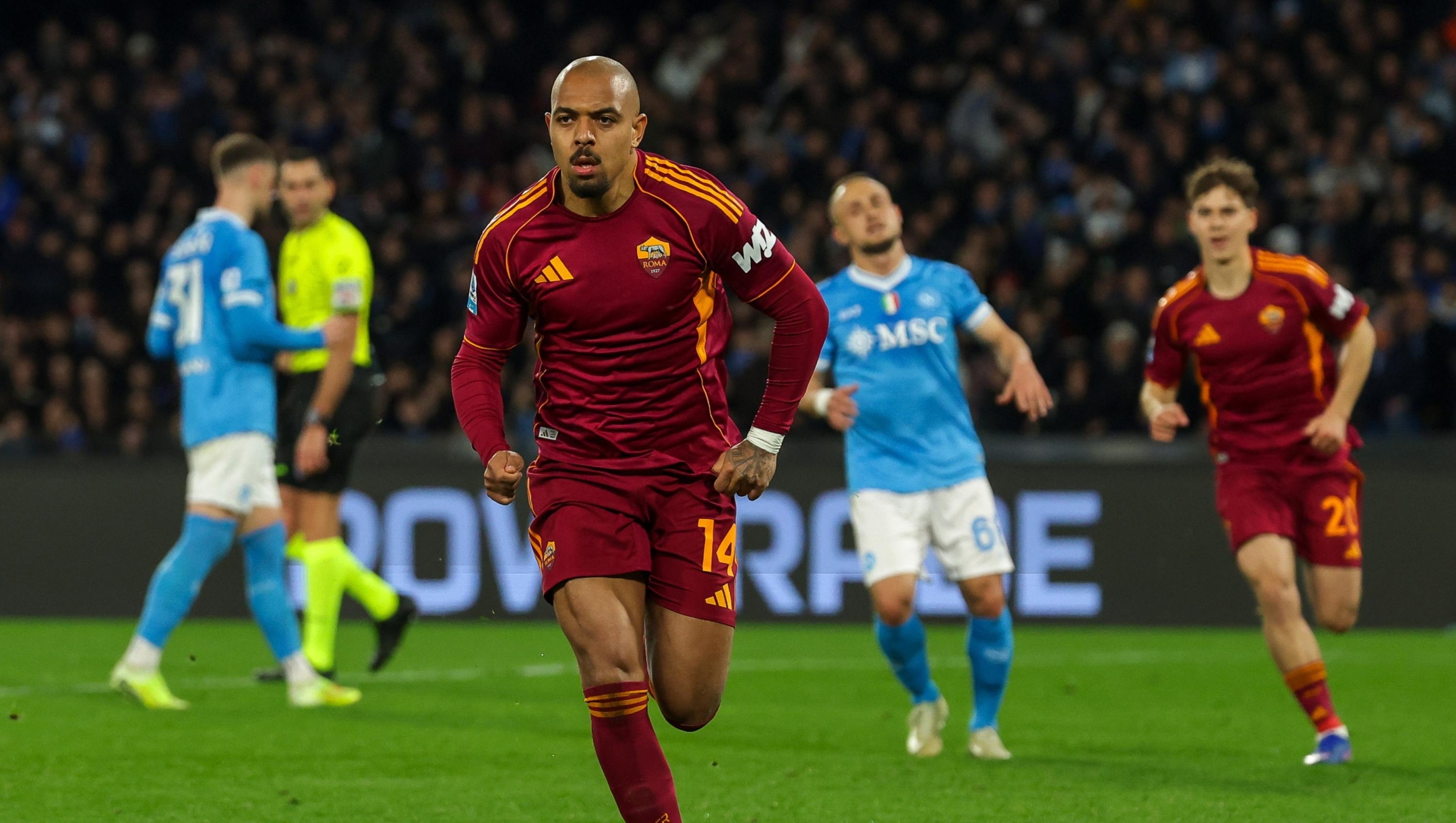 Romaâs Donyell Malen  during the Serie A soccer match between Napoli and Roma  at the Diego Armando Maradona Stadium in Naples, southern italy - Saturday , February 15 , 2026. Sport - Soccer .  (Photo by Alessandro Garofalo/LaPresse)