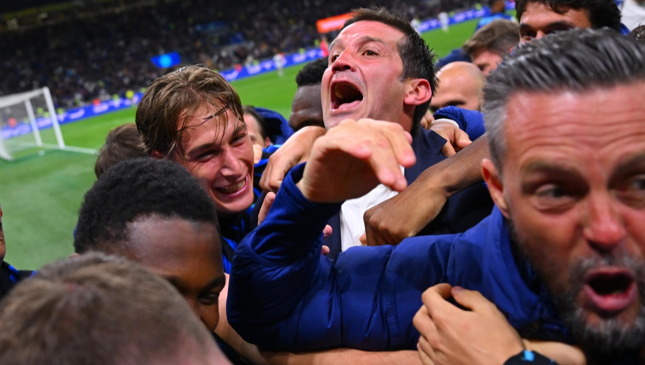    Head coach of FC Internazionale Cristian Chivu celebrates the win at the end of the Coppa Italia semifinal match between FC Internazionale and Como  at San Siro on April 21, 2026 in Milan, Italy. (Photo by Mattia Pistoia - Inter/Inter via Getty Images)