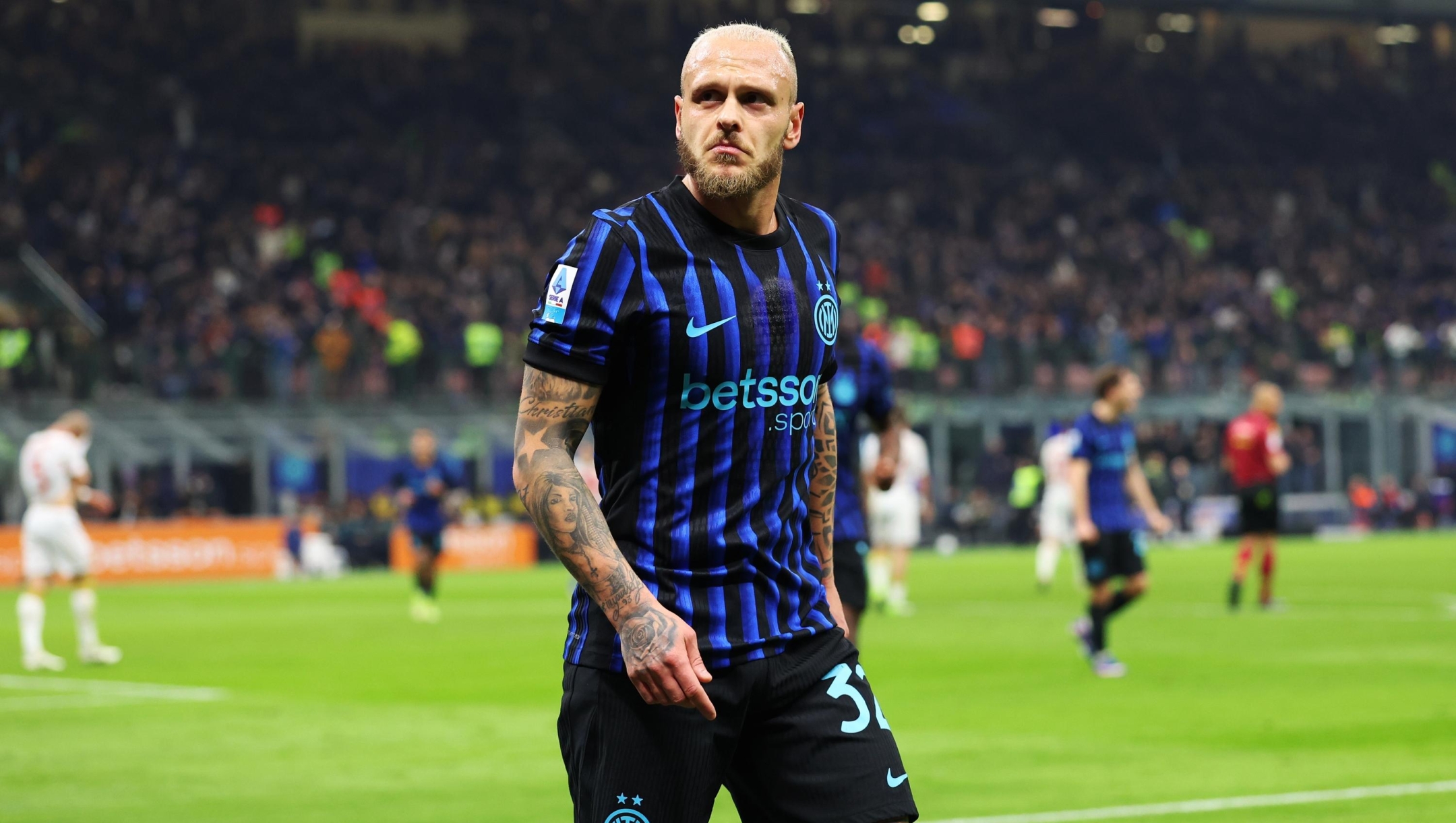  Federico Dimarco of FC Internazionale celebrates after scoring their team's first goal during the Serie A match between FC Internazionale and Genoa CFC at Giuseppe Meazza Stadium on February 28, 2026 in Milan, Italy. (Photo by Francesco Scaccianoce - Inter/Inter via Getty Images)