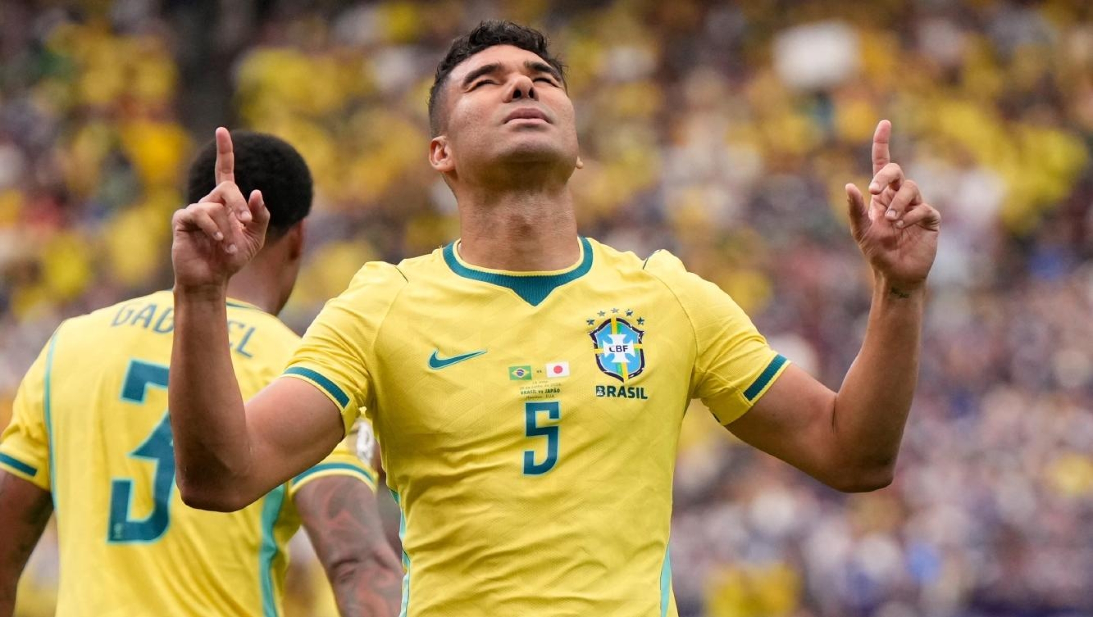 Brazil's Casemiro (5) celebrates after scoring his side's first goal during the World Cup round of 32 soccer match between Brazil and Japan in Houston, Monday, June 29, 2026. (AP Photo/Ashley Landis)      Associate Press/ LaPresse Only Italy and Spain