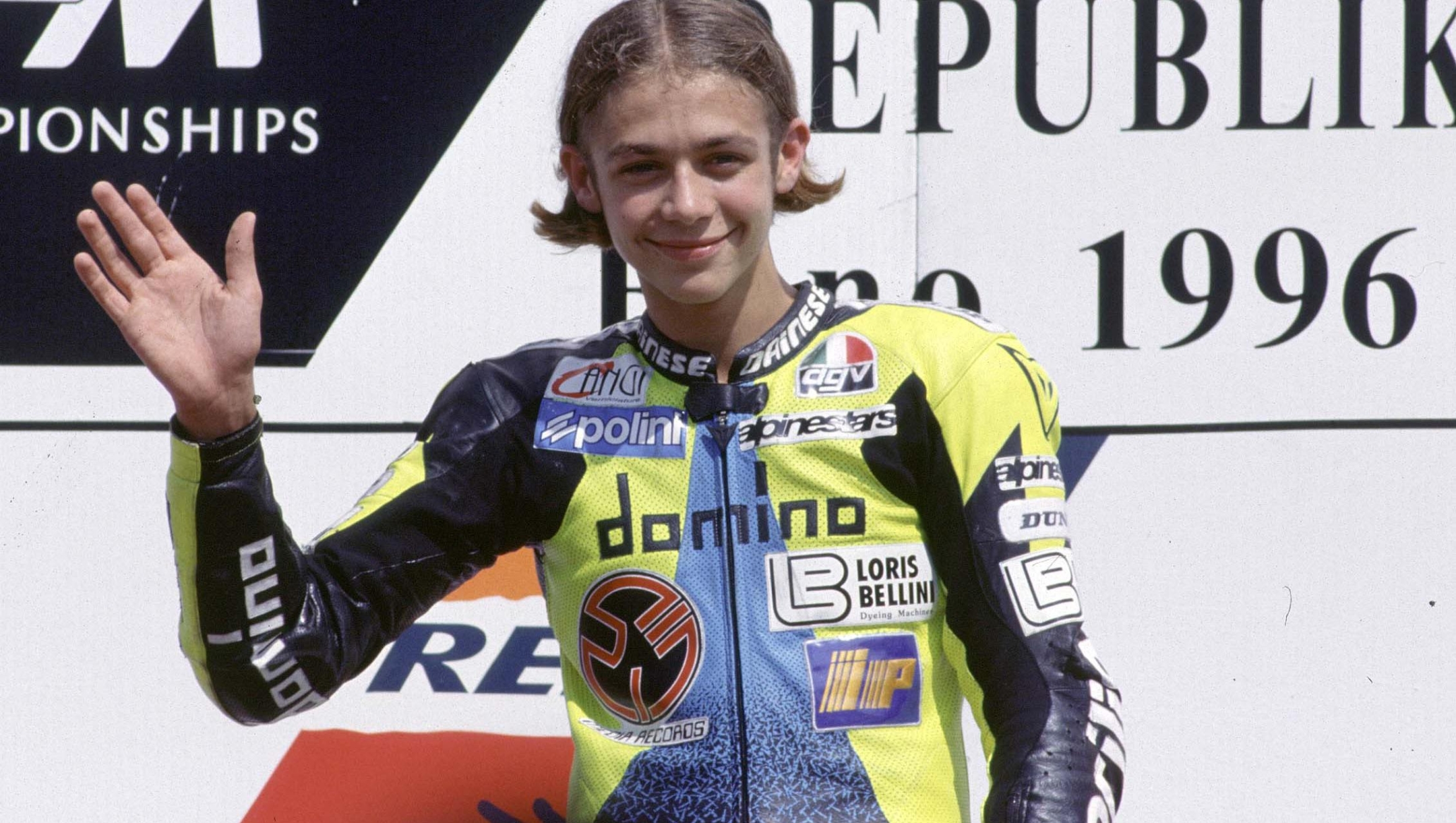 MANIFESTO 100 VITTORIE DI VALENTI ROSSI