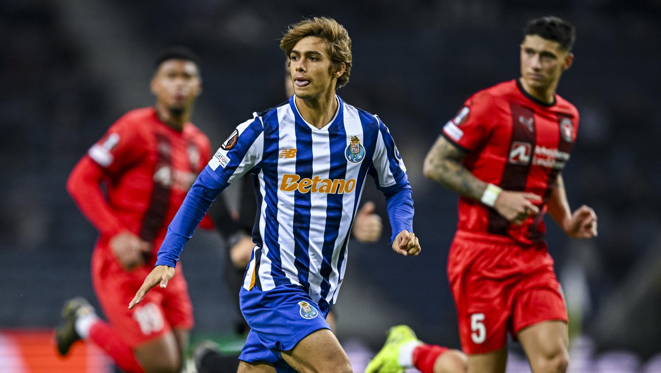  Rodrigo Mora of FC Porto in action during the UEFA Europa League 2024/25 League Phase MD6 match between FC Porto and FC Midtjylland at Estadio do Dragao on December 12, 2024 in Porto, Portugal. (Photo by Octavio Passos/Getty Images)