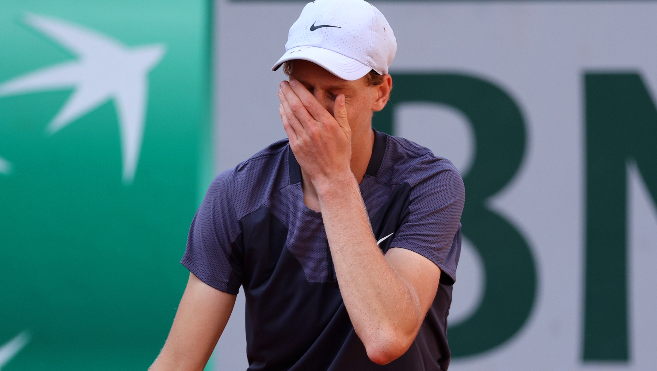 PARIS, FRANCE - JUNE 01: Jannik Sinner of Italy reacts against Daniel Altmaier of Germany during the Men's Singles Second Round match on Day Five of the 2023 French Open at Roland Garros on June 01, 2023 in Paris, France. (Photo by Julian Finney/Getty Images)