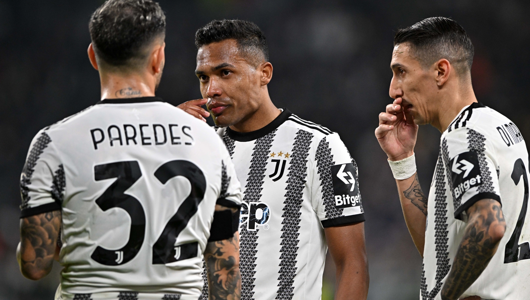 TURIN, ITALY - FEBRUARY 16: Leandro Paredes, Alex Sandro and Angel Di Maria of Juventus speak to each other during the UEFA Europa League knockout round play-off leg one match between Juventus and FC Nantes at Allianz Stadium on February 16, 2023 in Turin, Italy. (Photo by Chris Ricco - Juventus FC/Juventus FC via Getty Images)