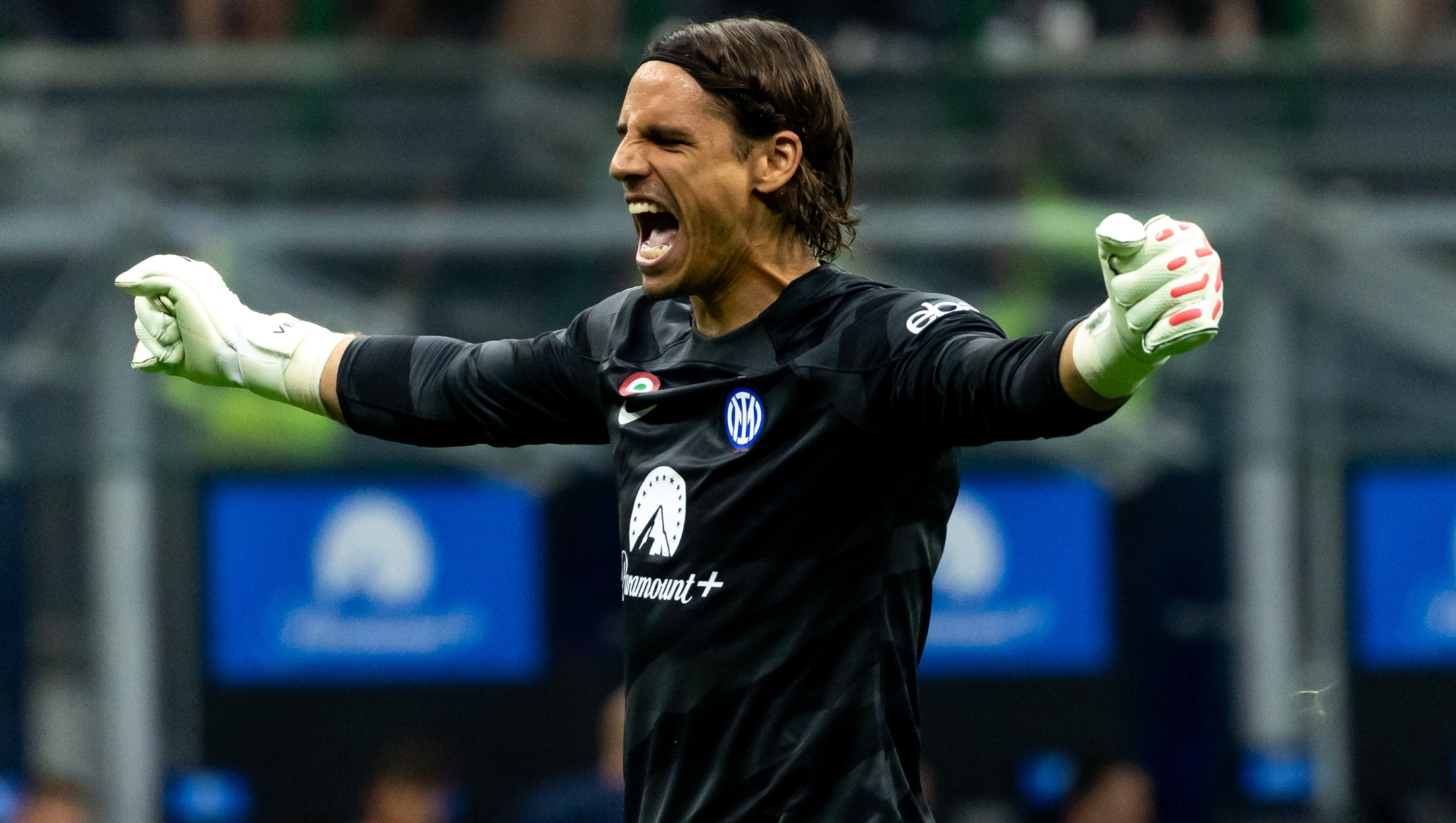 Yann Sommer celebrates during the Serie A football match between FC Internazionale and ACF Fiorentina at Giuseppe Meazza stadium in San Siro in Milano, Italy, on September 03 2023 (Photo by Mairo Cinquetti/NurPhoto via Getty Images)