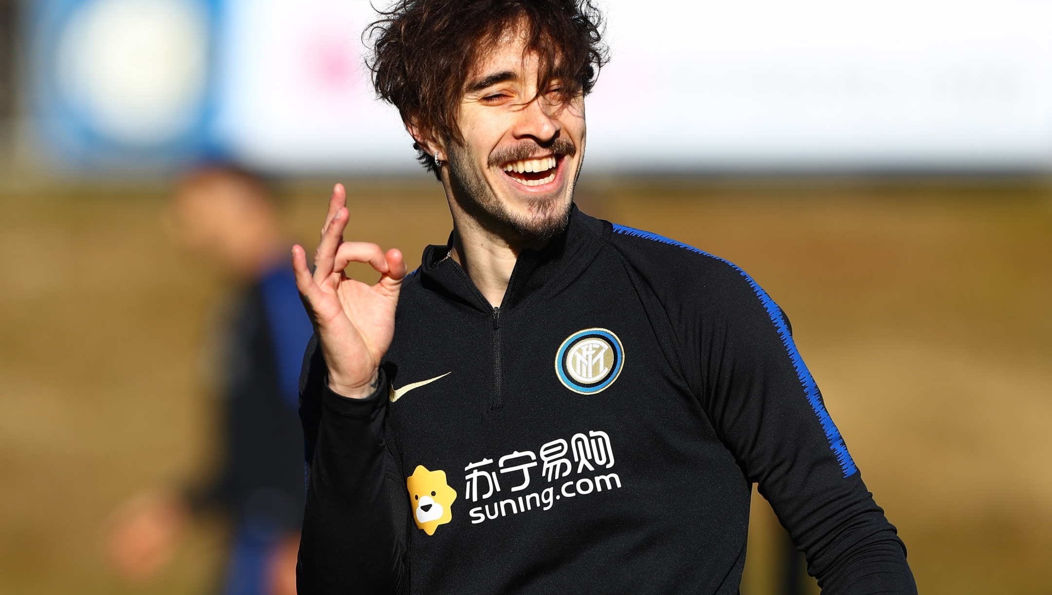 COMO, ITALY - JANUARY 15:  Sime Vrsaljko of FC Internazionale gestures during the FC Internazionale training session at the club's training ground Suning Training Center in memory of Angelo Moratti on January 22, 2019 in Como, Italy.  (Photo by Marco Luzzani - Inter/Inter via Getty Images)