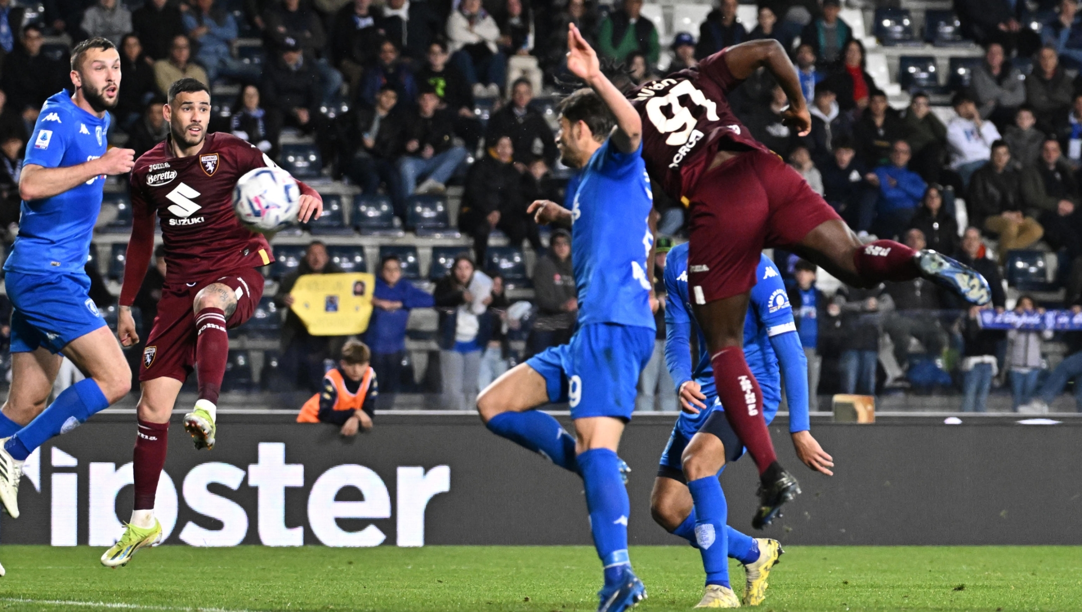 Torino's  foward Duván Zapata scores during the Italian serie A soccer match Empoli FC vs Torino FC at Carlo Castellani Stadium in Empoli, Italy, 6 April  2024 ANSA/CLAUDIO GIOVANNINI