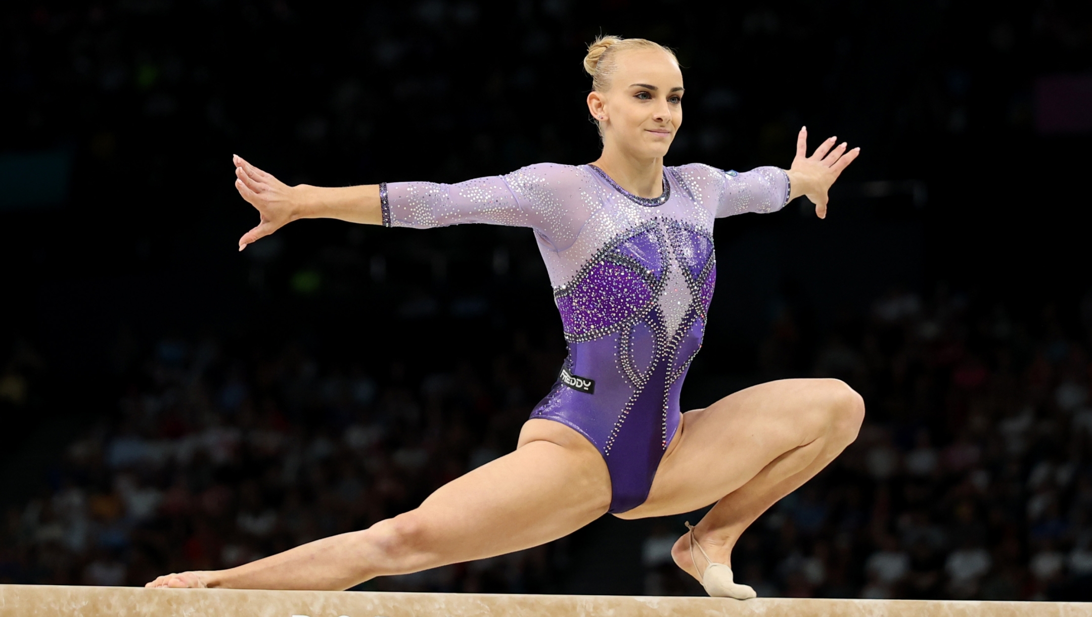 PARIS, FRANCE - AUGUST 05: Alice D'Amato of Team Italy competes in the Artistic Gymnastics Women's Balance Beam Final on day ten of the Olympic Games Paris 2024 at Bercy Arena on August 05, 2024 in Paris, France. (Photo by Naomi Baker/Getty Images)