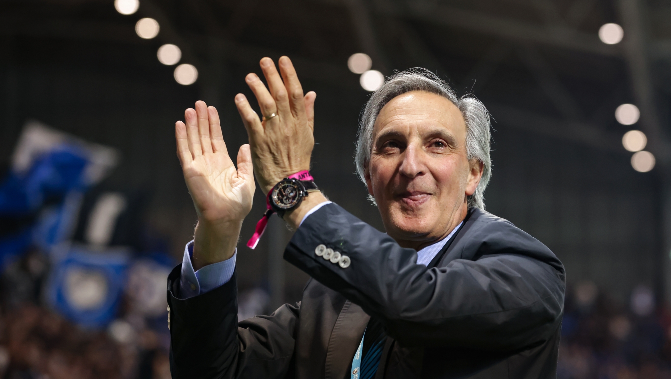 BERGAMO, ITALY - APRIL 15: Special guest and former Atalanta, Juventus and Hellas Verona player Marino Magrin applauds the fans prior to the Serie A TIM match between Atalanta BC and Hellas Verona FC - Serie A TIM at Gewiss Stadium on April 15, 2024 in Bergamo, Italy. (Photo by Jonathan Moscrop/Getty Images)