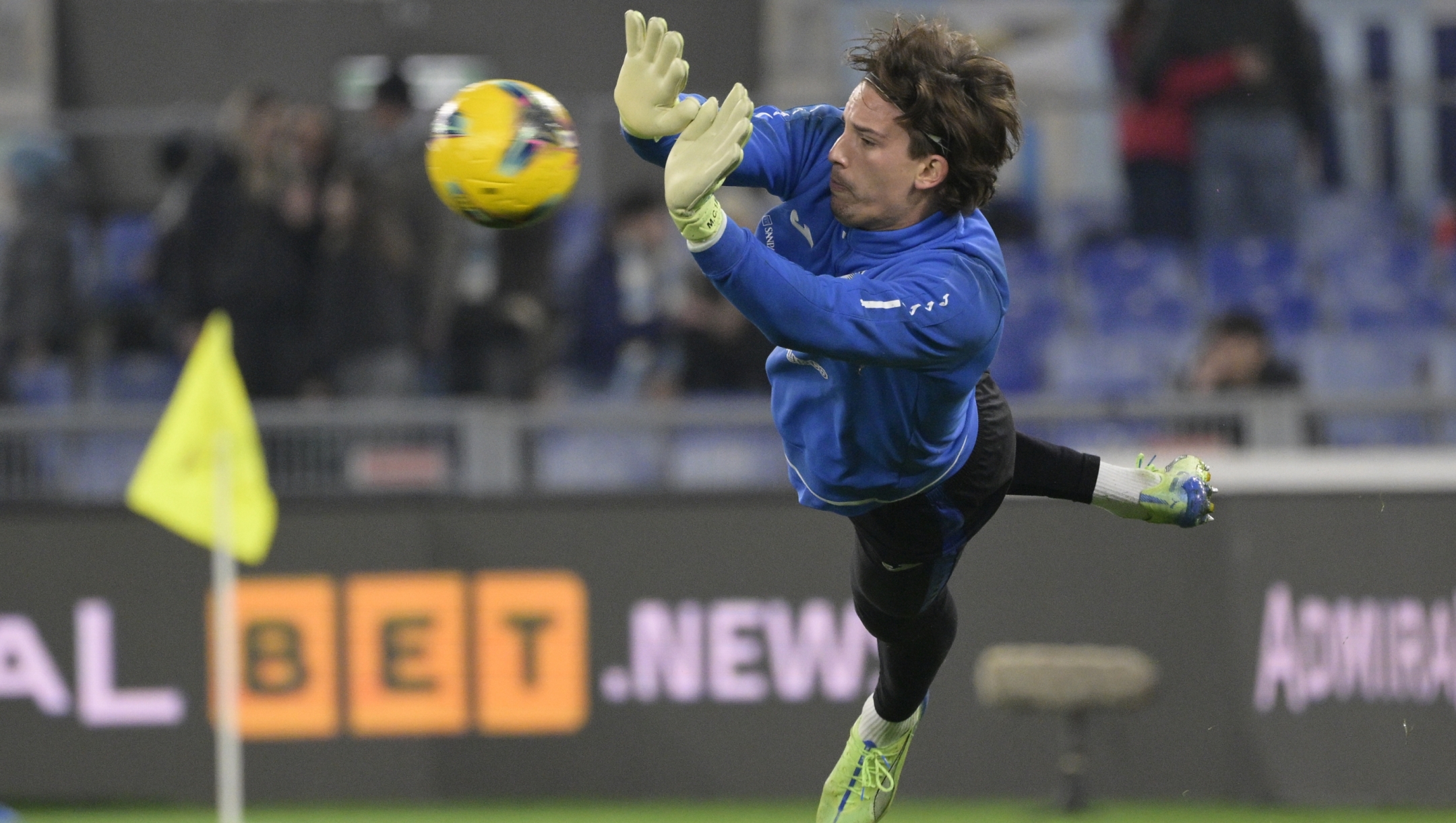 Atalantaâ&#128;&#153;s goalkeeper Marco Carnesecchi during the Serie A Enilive soccer match between SS Lazio and Atalanta at the Rome's Olympic stadium, Italy - Saturday, December 28, 2024. Sport - Soccer. (Photo by Fabrizio Corradetti / LaPresse)