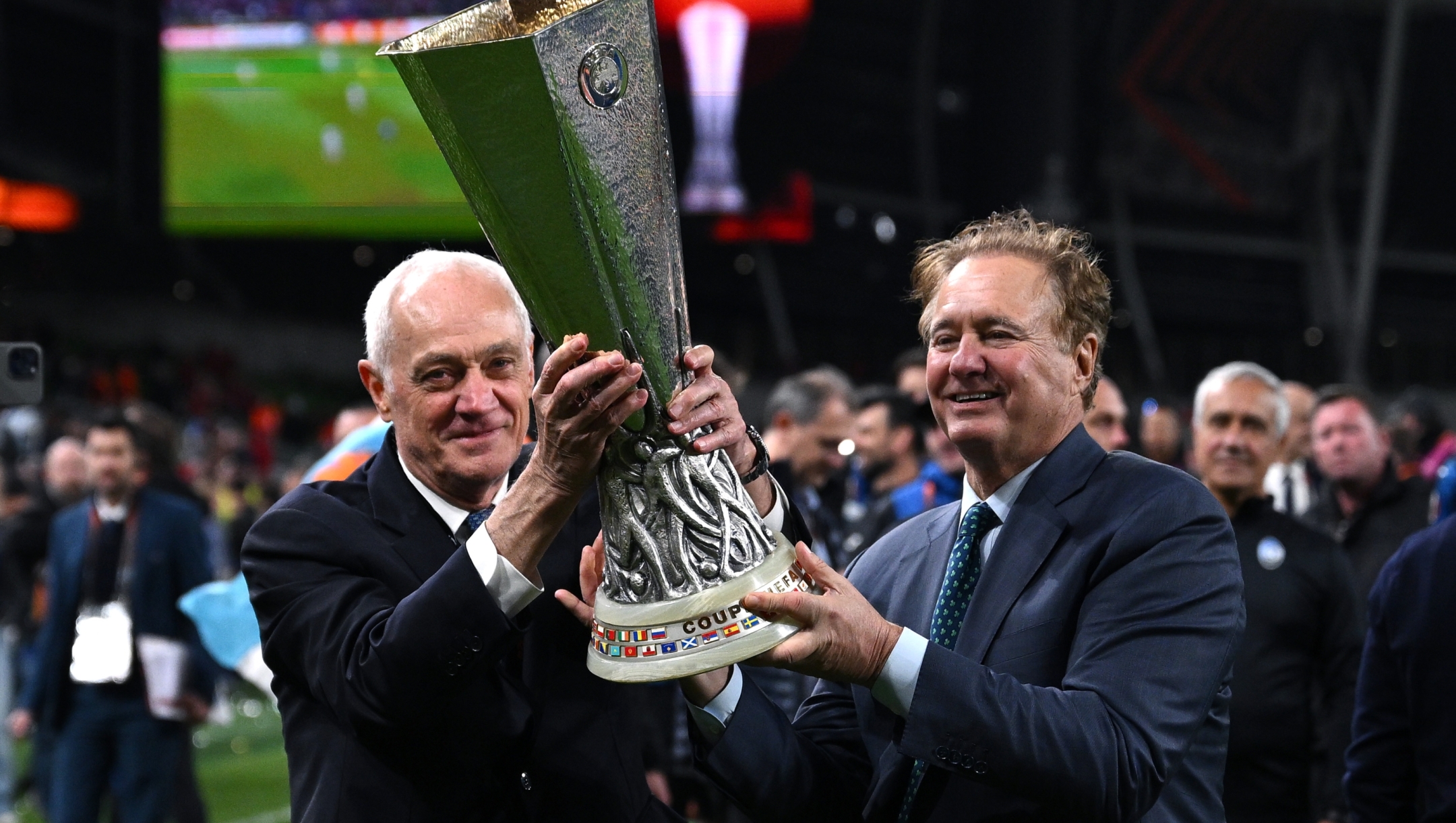 DUBLIN, IRELAND - MAY 22: Antonio Percassi and Stephen Pagliuca chairman of Atalanta BC  celebrate with the trophy at the end of the UEFA Europa League 2023/24 final match between Atalanta BC and Bayer 04 Leverkusen at Dublin Arena on May 22, 2024 in Dublin, Ireland. (Photo by Image Photo Agency/Getty Images)