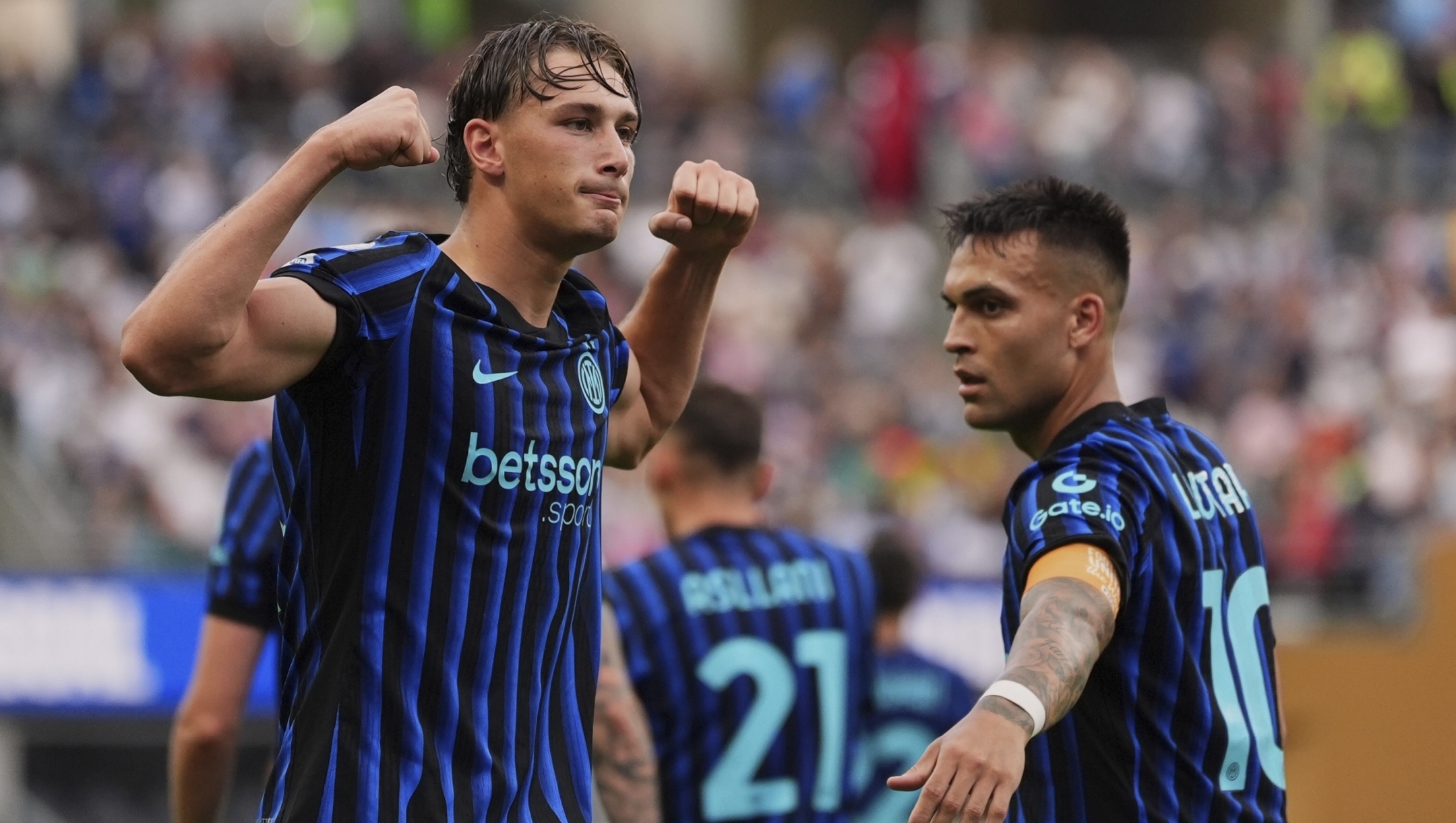 Inter Milan's Francesco Pio Esposito celebrates after scoring the game's first goal during the Club World Cup Group E soccer match between Inter Milan and River Plate in Seattle, Wednesday, June 25, 2025. (AP Photo/Lindsey Wasson)