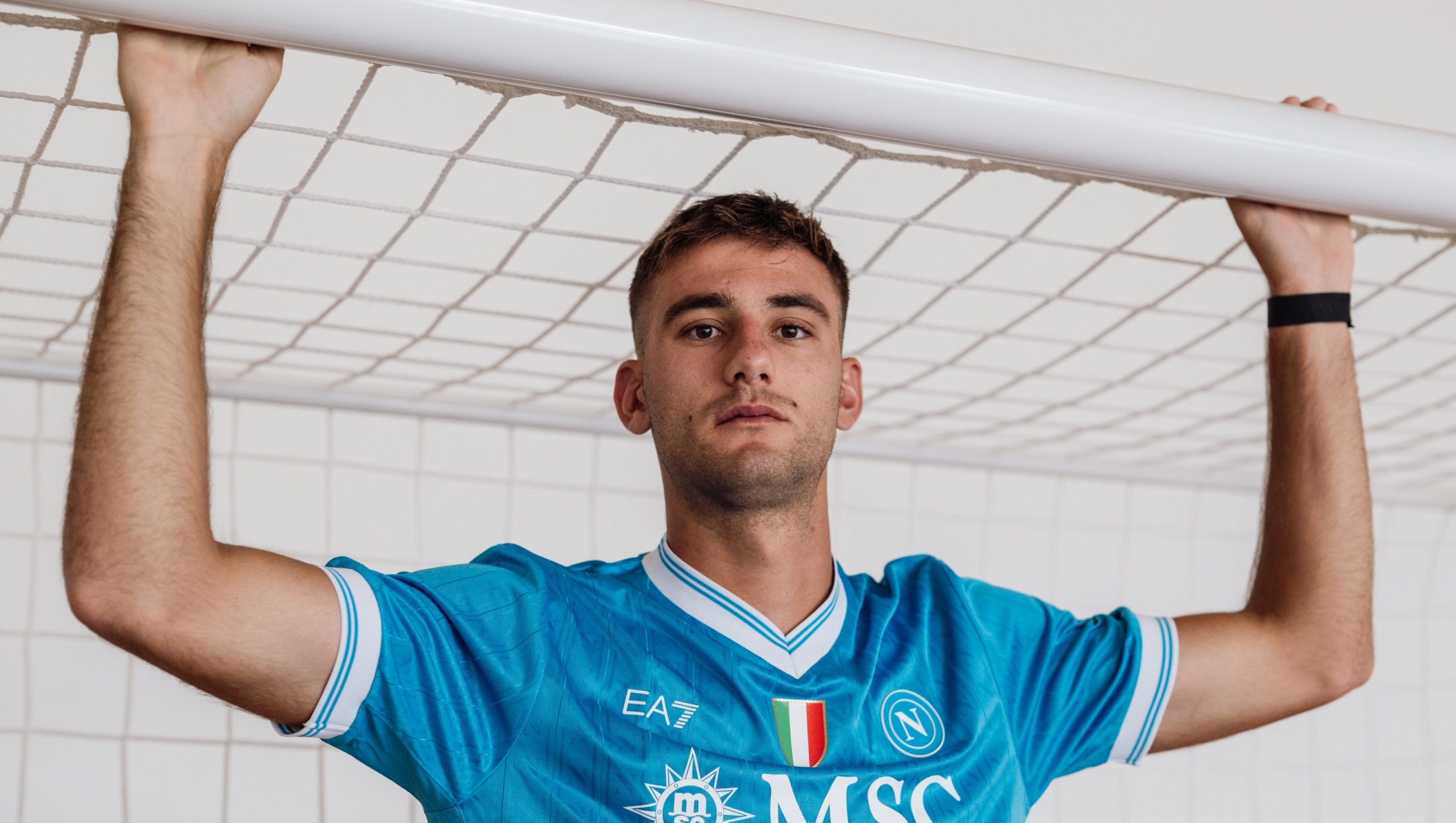 New SSC Napoli signing Lorenzo Lucca is presented at the club?s 2025/26 pre-season training camp on July 18, 2025 in Dimaro, Trento, Italy. The Italian striker joins from Udinese. (Photo by SSC NAPOLI/SSC NAPOLI via Getty Images)
