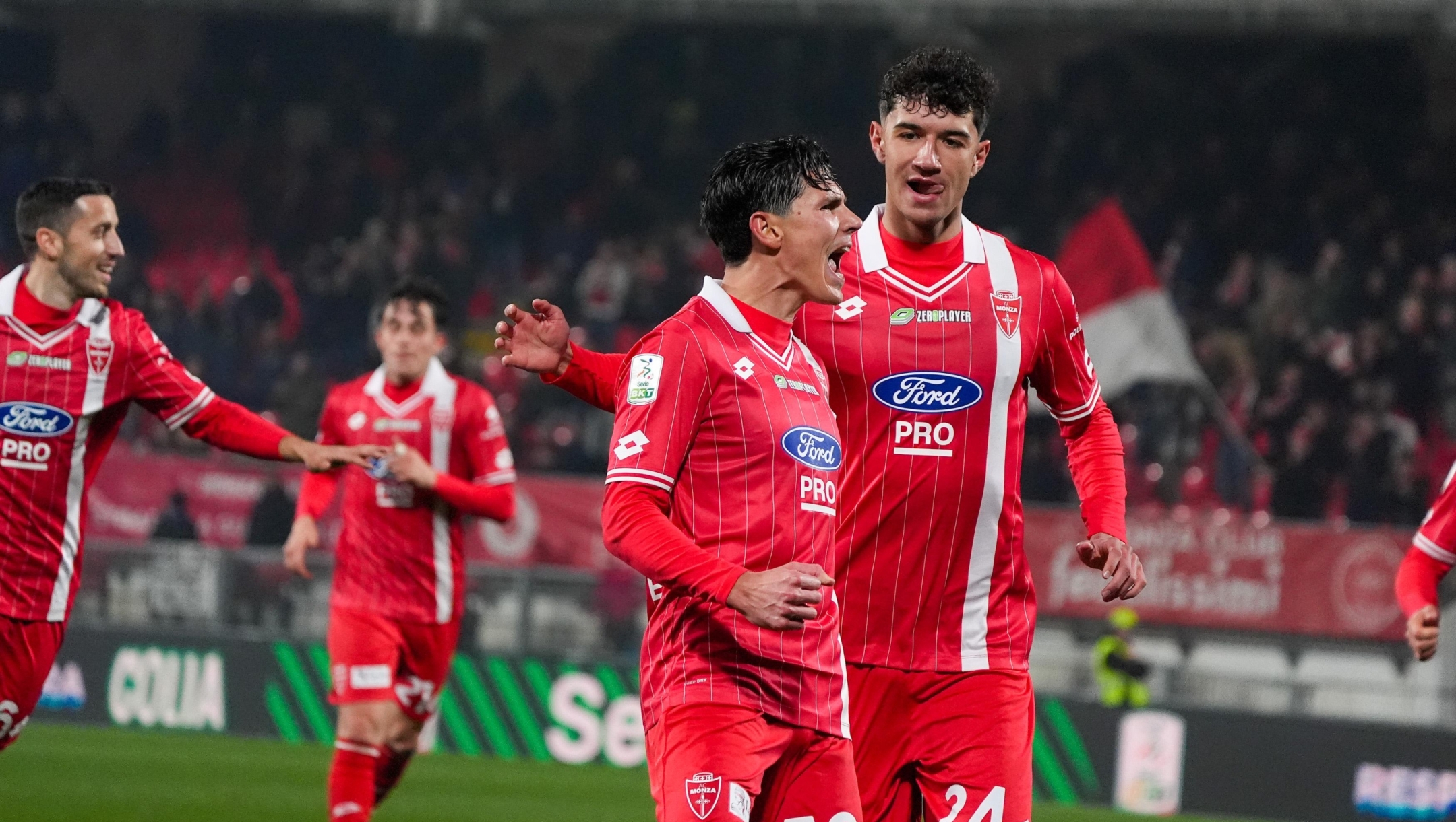 Matteo Pessina dell'AC Monza festeggia il goal con i compagni durante la partita tra AC Monza e 
Virtus Entella del Campionato italiano di calcio Serie BKT 2025/2026, Venerdi 27 Febbraio 2026,  Sport - calcio ( Photo by Alessio Morgese / LaPresse)