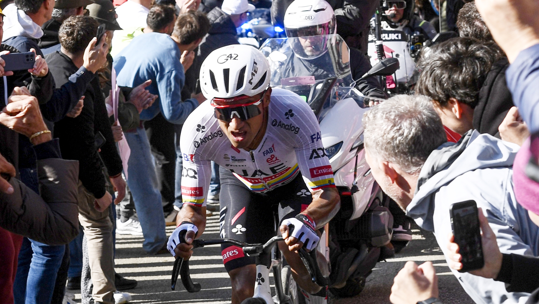 Giro d'Italia 2026 - 109th Edition - 8th stage Chieti - Fermo 156 km - 16/05/2026 - Jhonatan Narvaez (ECU - UAE Team Emirates - XRG) - photo Tommaso Pelagalli/SprintCyclingAgency©2026 - Giro d'Italia 2026 - 109th Edition - 8th stage Chieti - Fermo 156 km - 16/05/2026 - Jhonatan Narvaez (ECU - UAE Team Emirates - XRG) - photo Tommaso Pelagalli/SprintCyclingAgency©2026 - fotografo: bettini