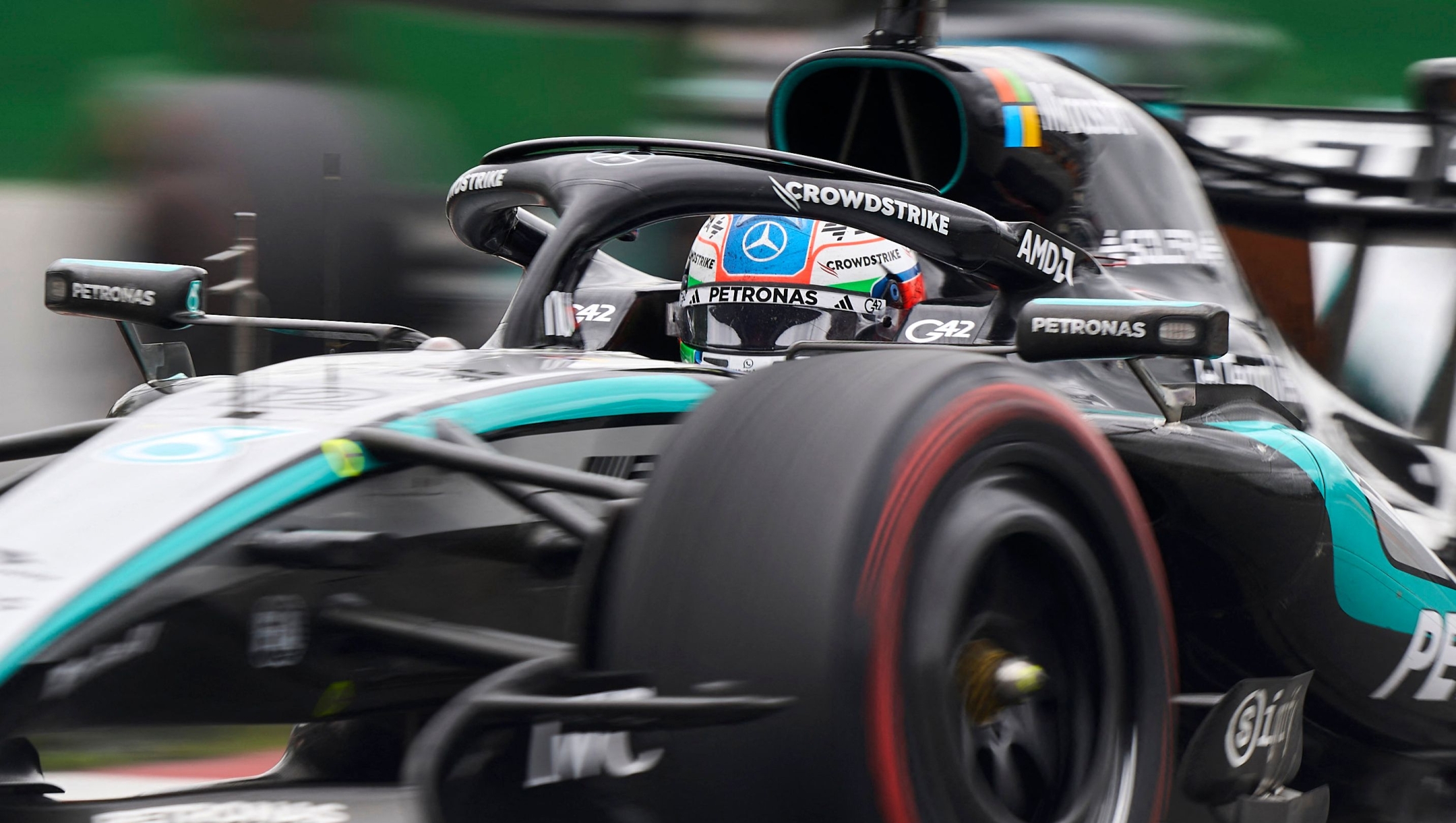 Mercedes' Italian driver Kimi Antonelli races during the 2026 Formula 1 Grand Prix du Canada at Circuit Gilles-Villeneuve in Montreal, Canada, on May 24, 2026. (Photo by Geoff Robins / AFP) / ALTERNATIVE CROP