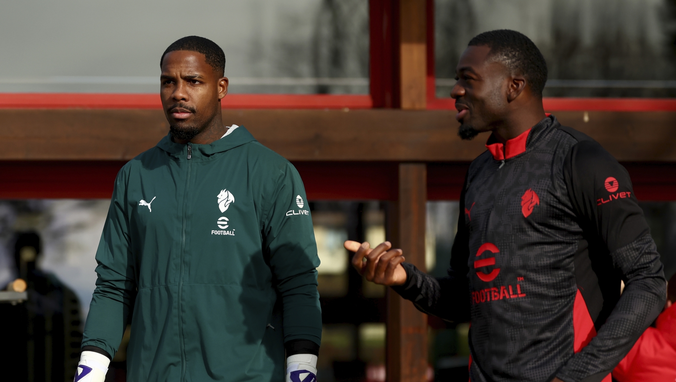  Mike Maignan of AC Milan and Youssouf Fofana looks on during an AC Milan Training Session at Milanello on November 26, 2025 in Cairate, Italy. (Photo by Giuseppe Cottini/AC Milan via Getty Images)