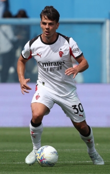 Milan, dietro al flop Jashari ci sono tre...