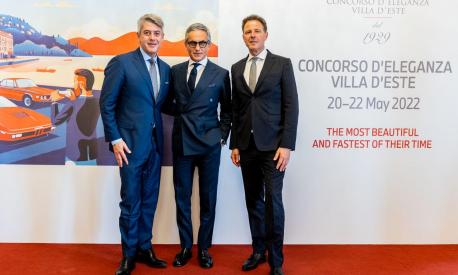 Da sinistra: Davide Bertilaccio, Ceo Villa d'Este Hotels; Massimiliano Di Silvestre, presidente Bmw Italia; Helmut Kas, responsabile Bmw Group Classic