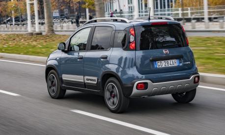 Alla guida della Fiat Panda Hybrid Cross