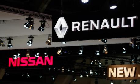 epa10439560 (FILE) - A view of Renault and Nissan logos during the inauguration of the Brussels Motor Show in Brussels, Belgium, 09 January 2020 (reissued 30 January 2023). After months of negotiations with Renault Group, Nissan Motor Co., Ltd announced on 30 January 2023 that the French carmaker accepted to lower its stake in Nissan from 43 percent to 15 percent, the same percentage Nissan holds in Renault.  EPA/STEPHANIE LECOCQ