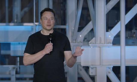 Elon Musk durante il Tesla Investor Day 2023