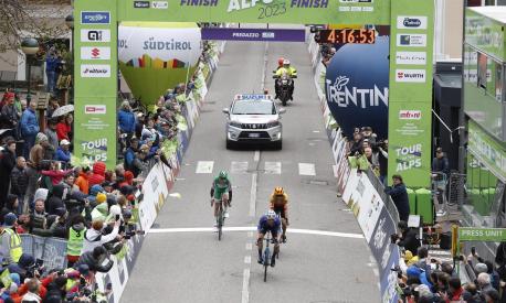 Tour of the Alps 2023 - 46th Edition - 4th stage  Rovereto - Predazzo 152,9 km - 20/04/2023 - Giulio Pellizzari (ITA - Green Project - Bardiani CSF - Faizanè) - Gregor Muhlberger (AUT - Movistar Team) - Torstein Traeen (NOR - Uno-X Pro Cycling Team) - photo Ilario Biondi/SprintCyclingAgency©2023