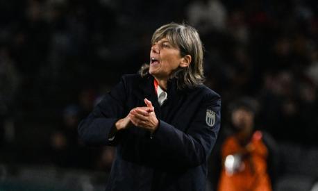 Italy's coach Milena Bertolini reacts on the touchline during the Australia and New Zealand 2023 Women's World Cup Group G football match between Italy and Argentina at Eden Park in Auckland on July 24, 2023. (Photo by Saeed KHAN / AFP)