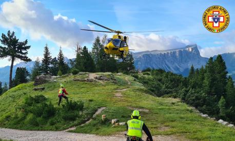 Una guida alpina altoatesina, Diego Zanesco, è morta precipitando da una parete della Tofana di Rozes, a Cortina, che stava scalando in solitaria e in 'free', cioè senza corde, 31 Luglio 2023. ANSA/US SOCCORSO ALPINO DEL VENETO