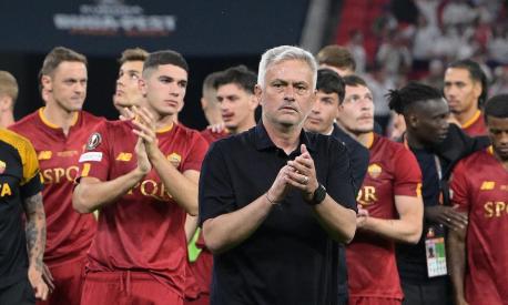 BUDAPEST, HUNGARY - MAY 31:  Head coach of AS Roma Jose Mourinho reacts at the end of the UEFA Europa League 2022/23 final match between Sevilla FC and AS Roma at Puskas Arena on May 31, 2023 in Budapest, Hungary. (Photo by Fabio Rossi/AS Roma via Getty Images)