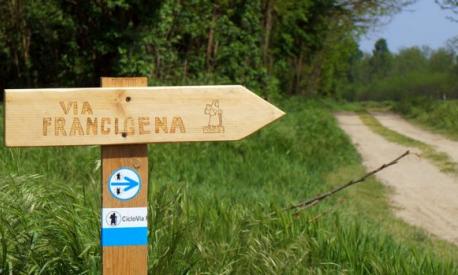 La Via Francigena? Falla in bici, oggi è la più lunga pista ciclabile  d'Italia!